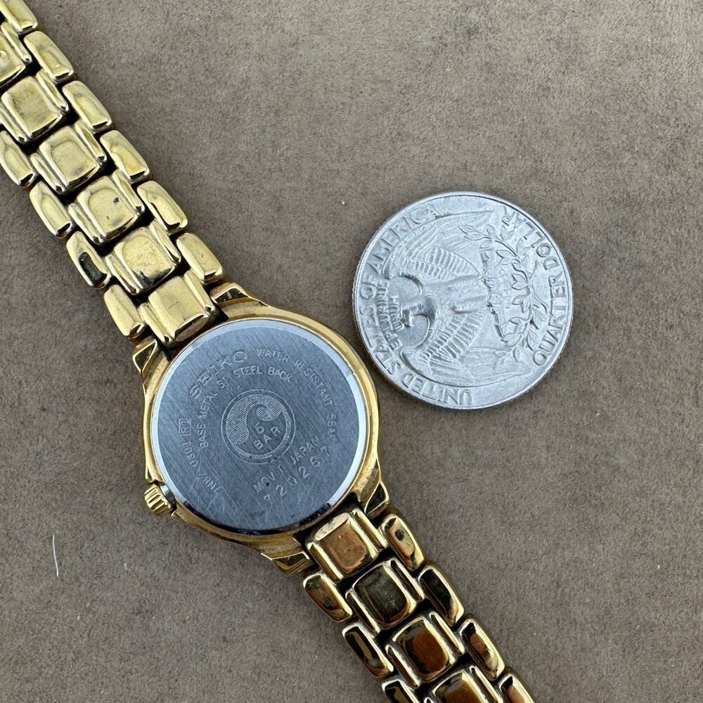 Vintage Ladies Seiko SQ50 Gold Tone Roman Numeral Watch - Picture 9 of 9